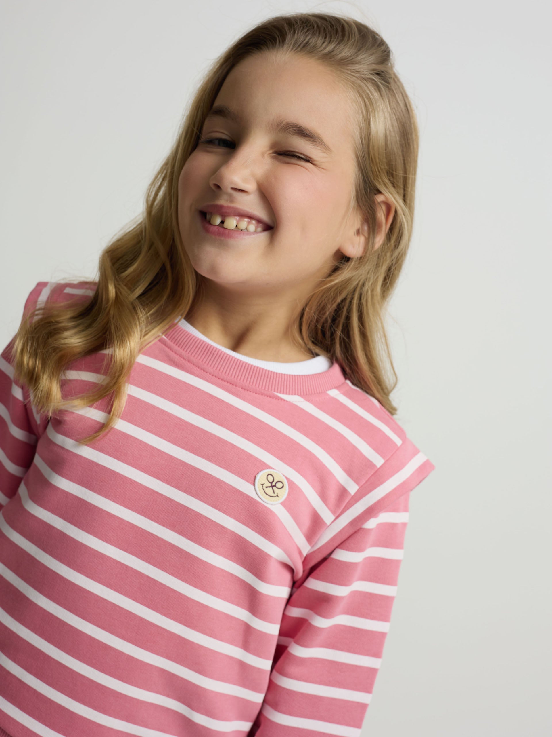 Sweat fille épaulettes rayées rose