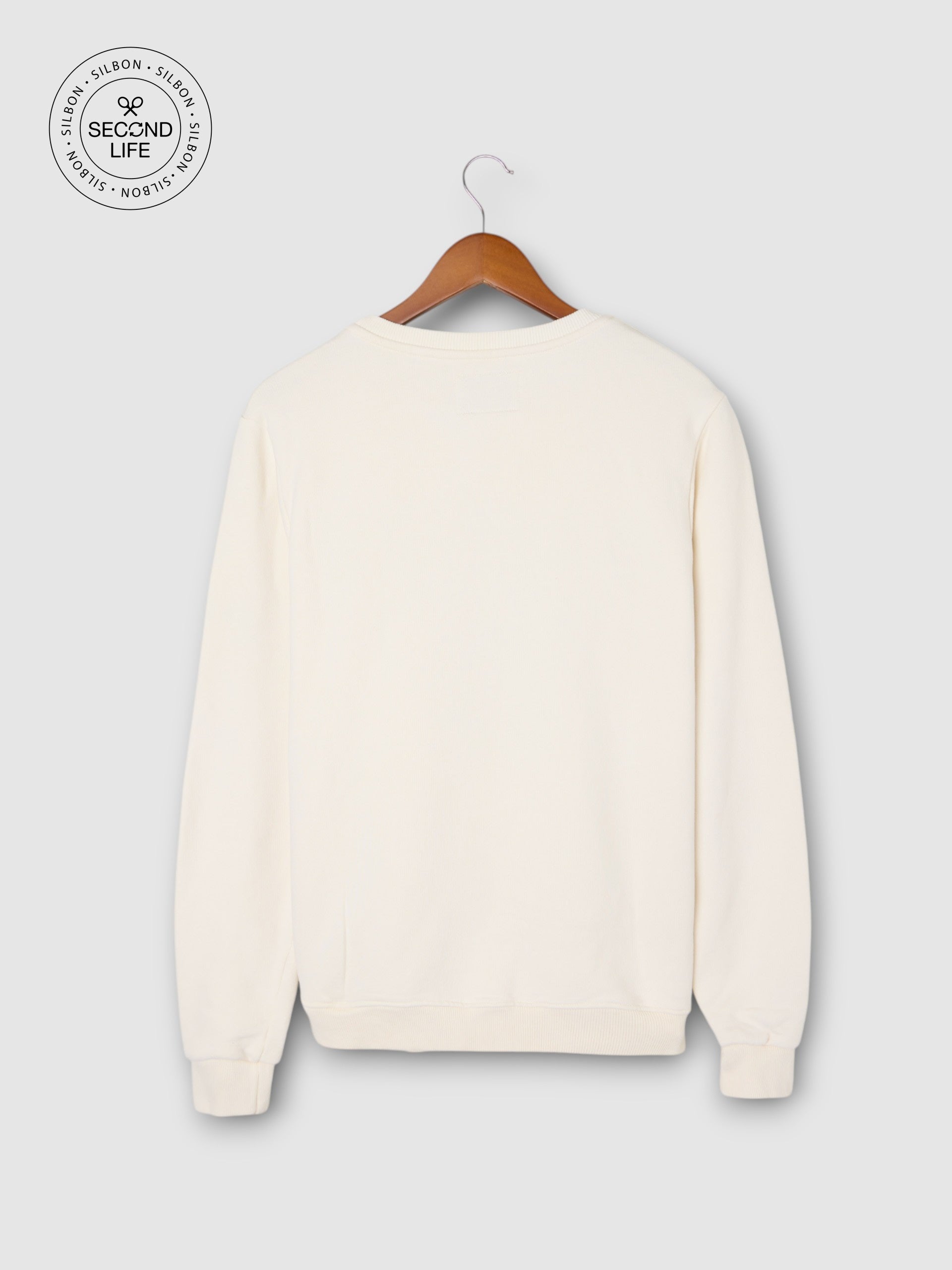 Sweatshirt second life