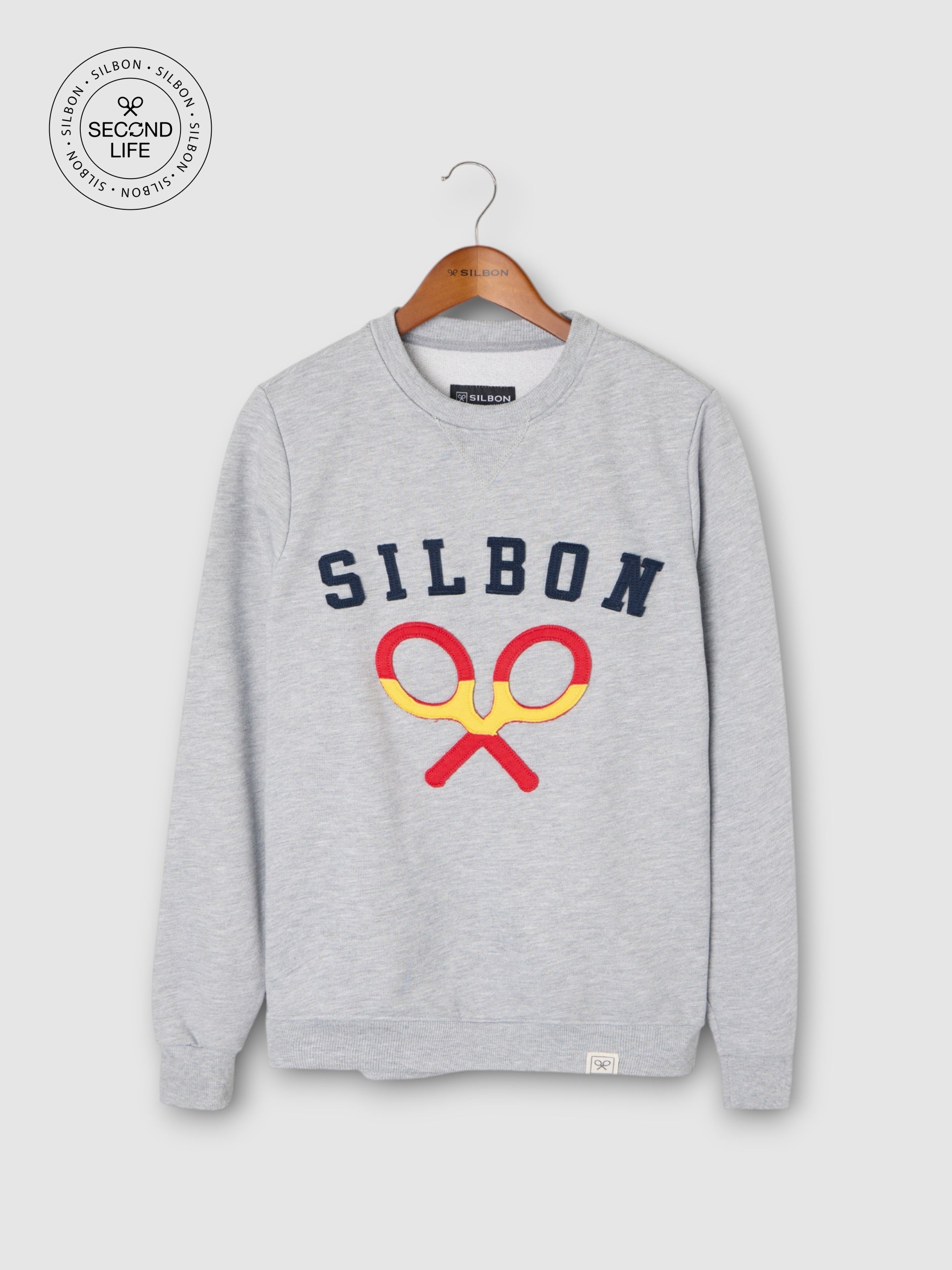 Sweatshirt second life