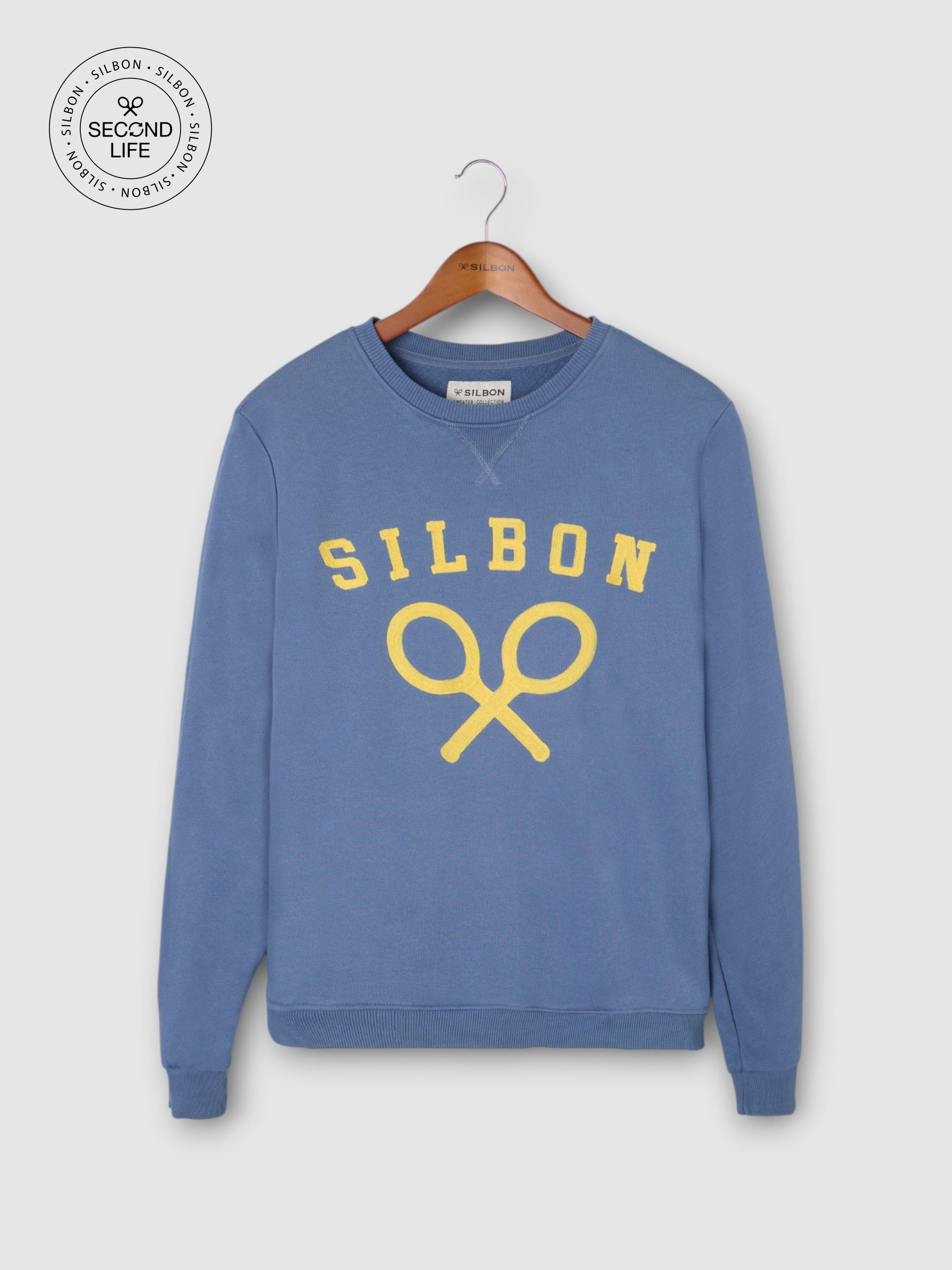 Sweatshirt second life