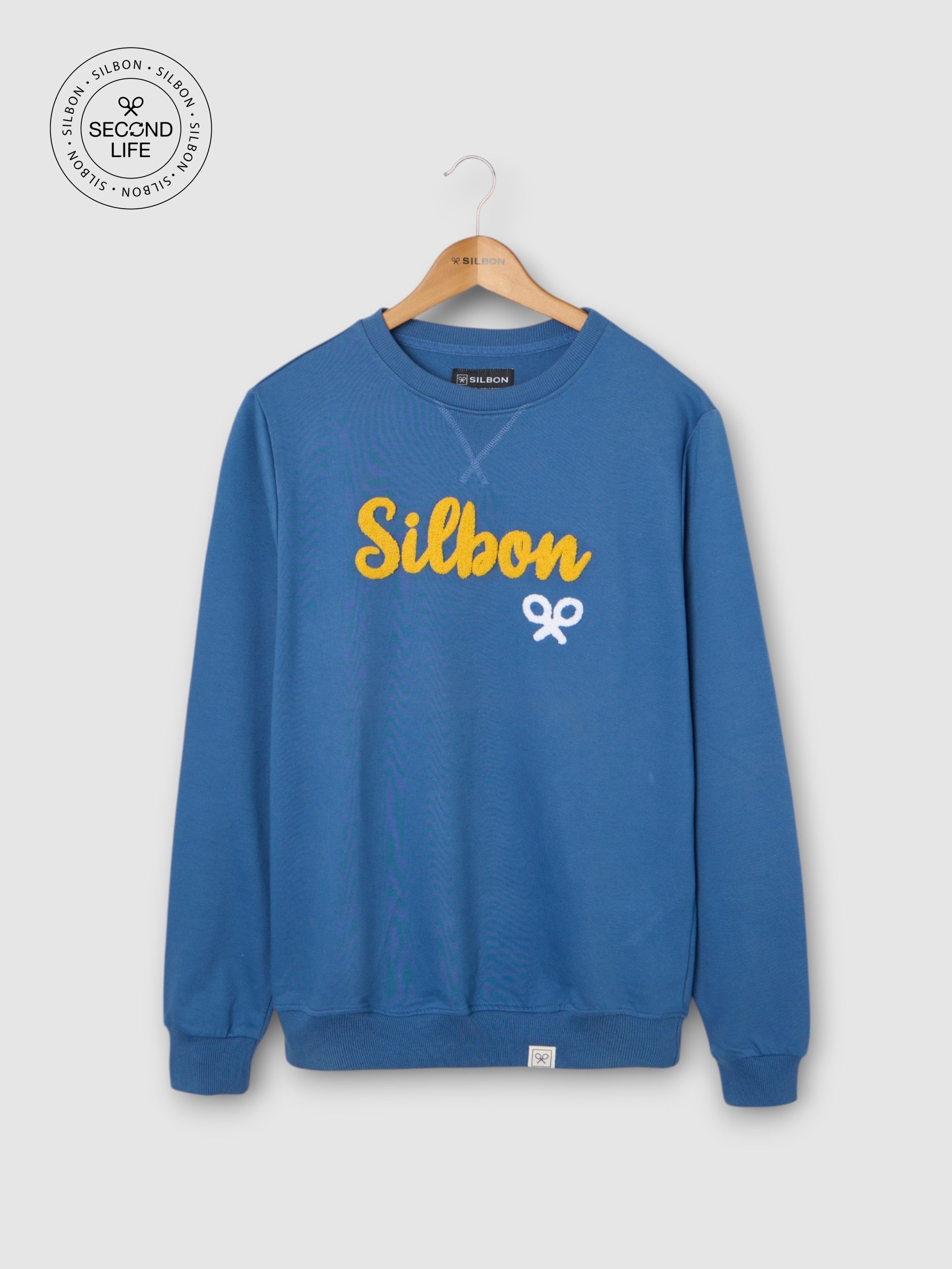 Sweatshirt second life