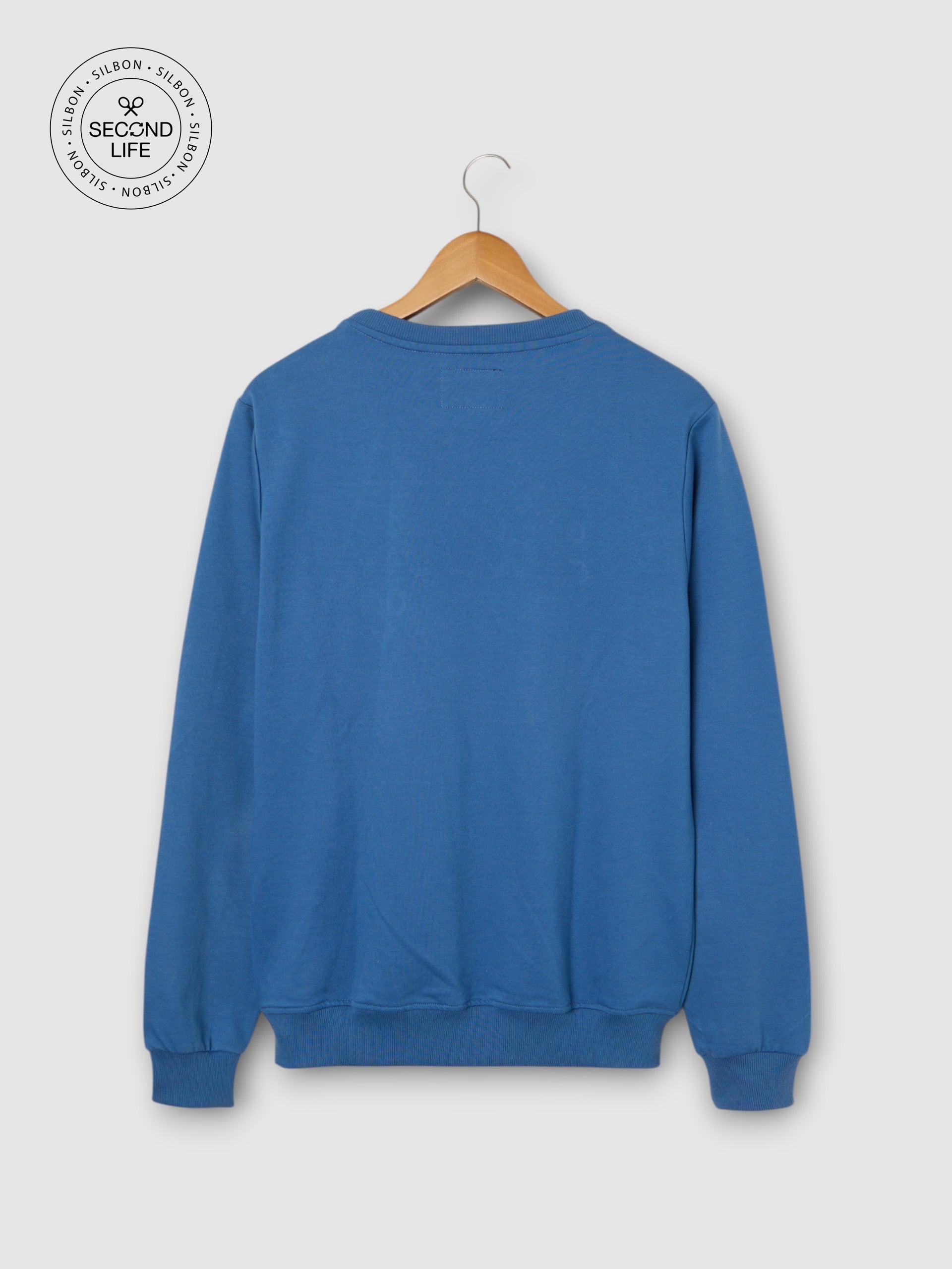 Sweatshirt second life