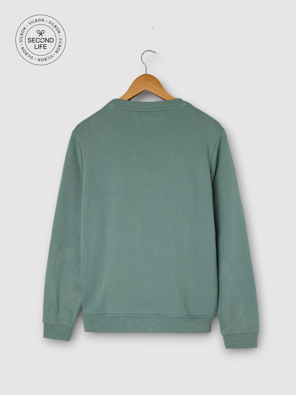 Sweatshirt second life