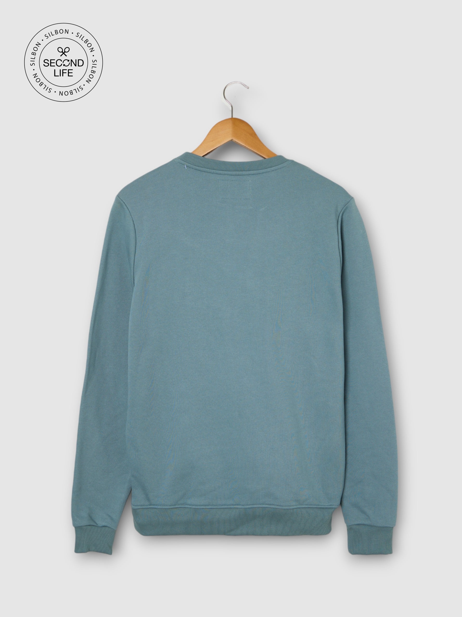 Sweatshirt second life