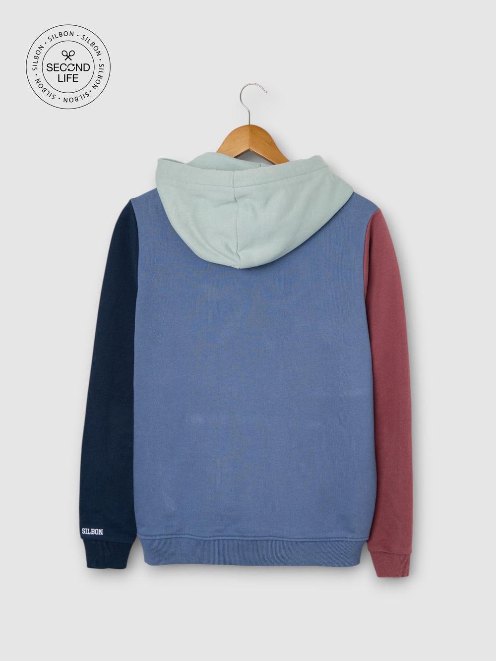 Sweatshirt second life