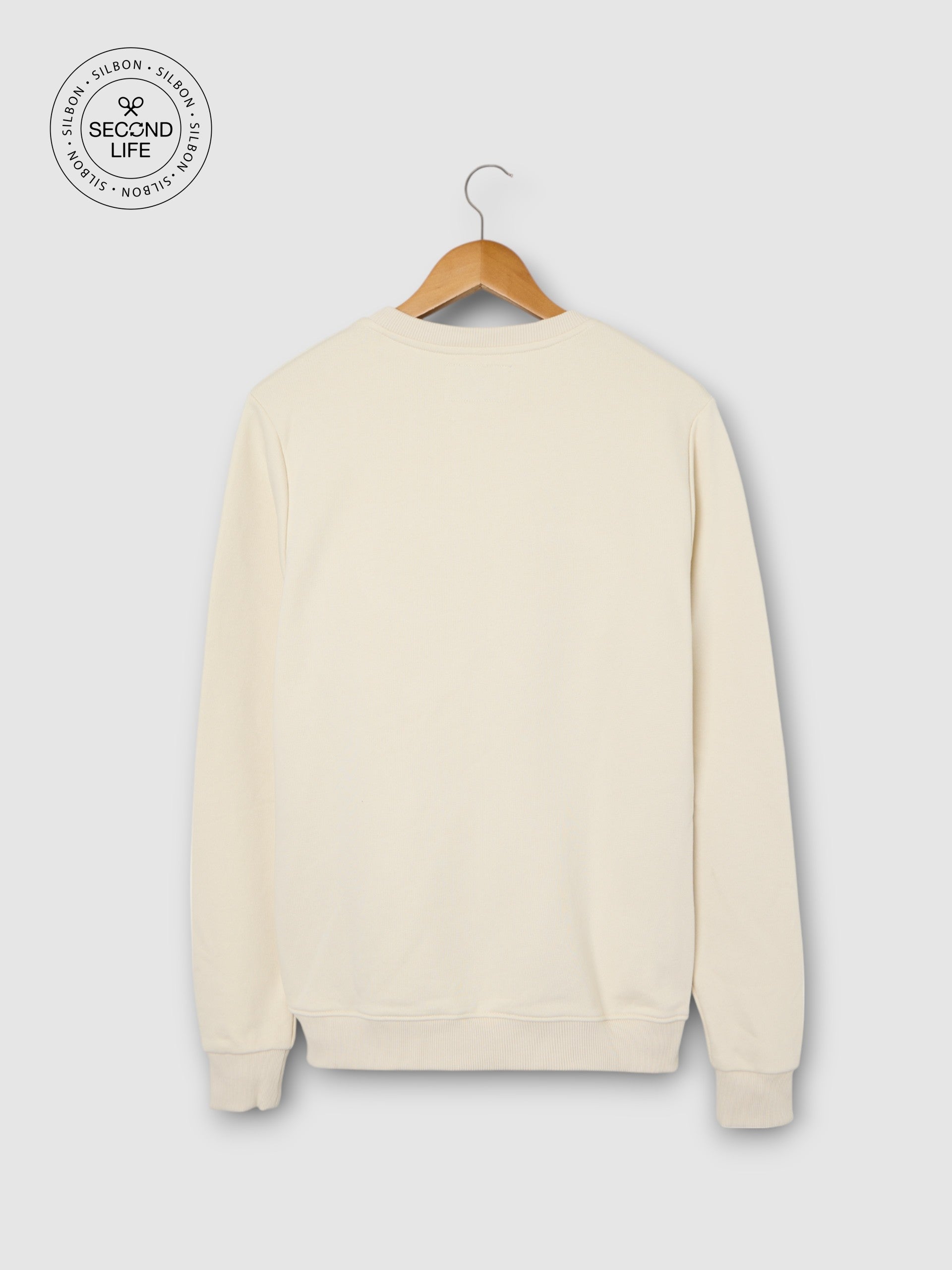 Sweatshirt second life
