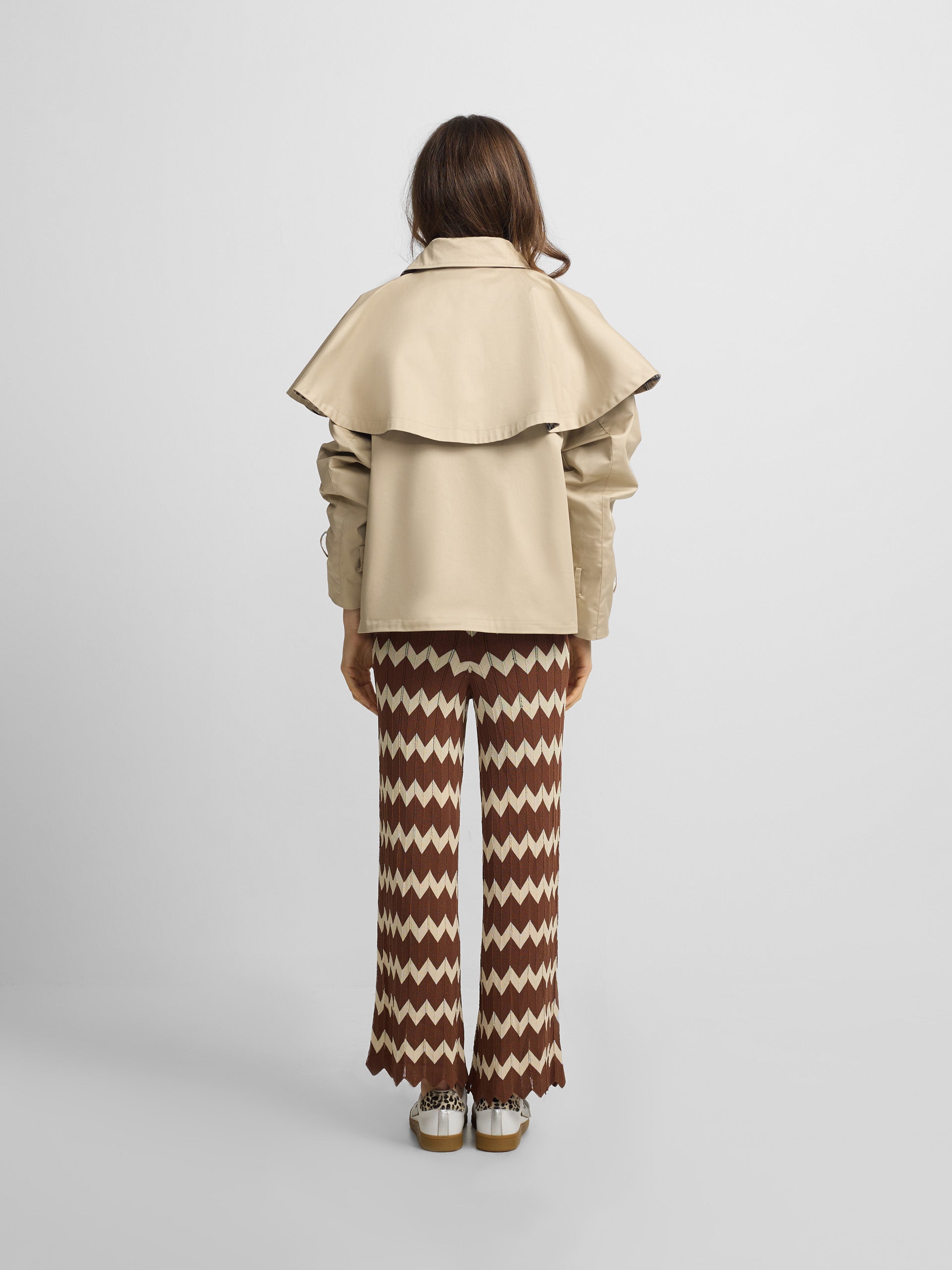 Parka corta capa marron