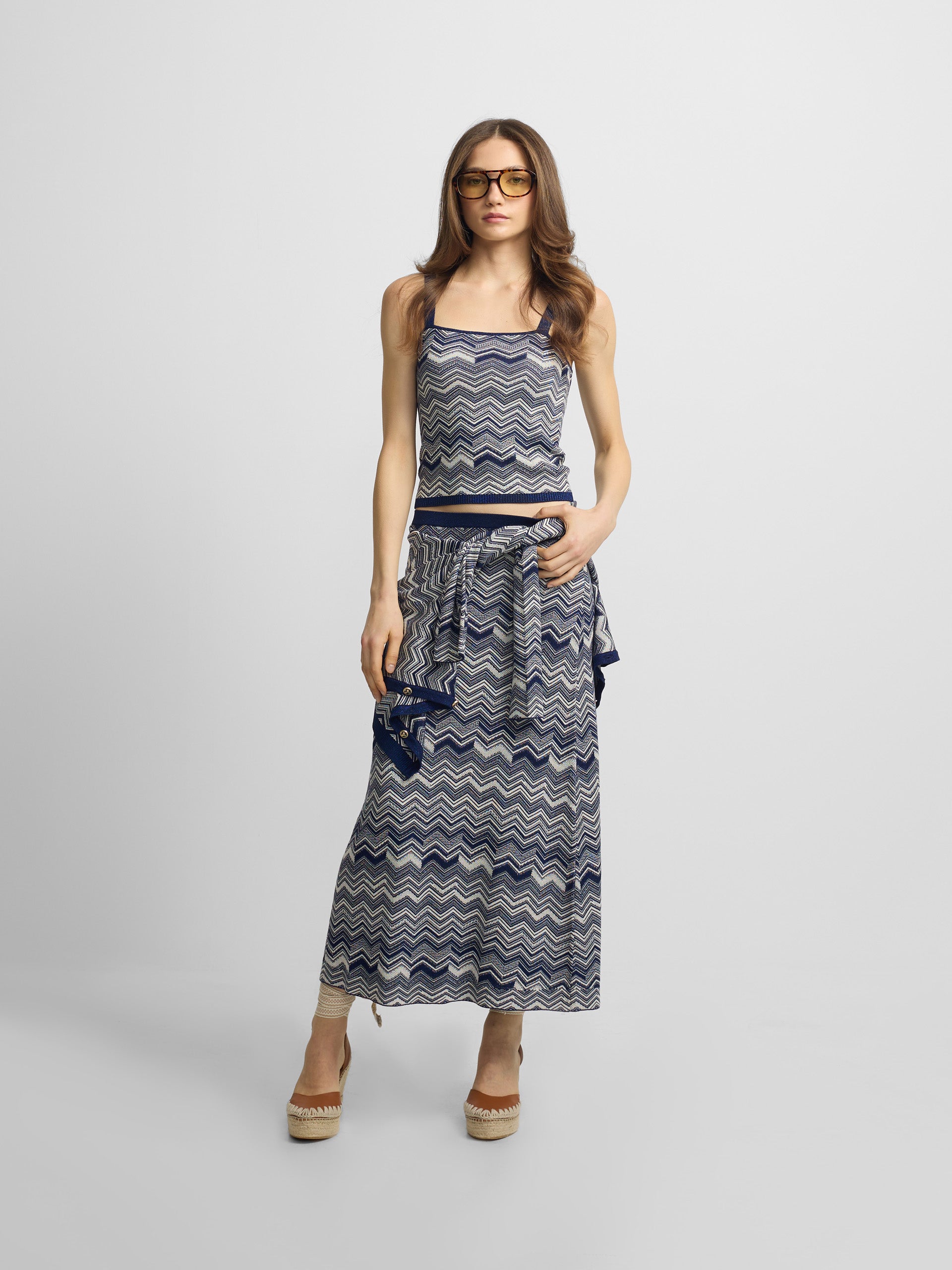 Top de malha espinha azul