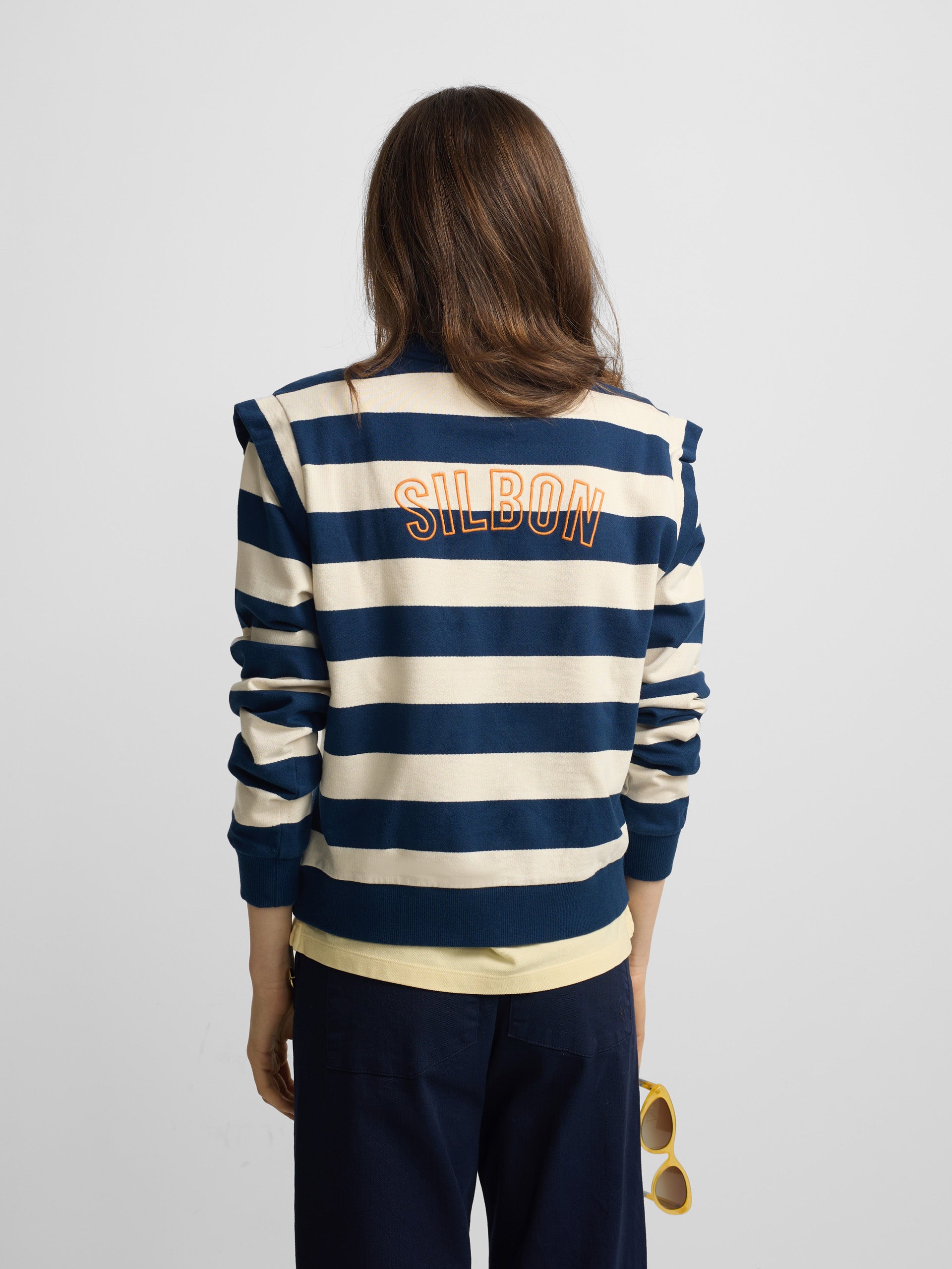 Women's sweatshirt with blue striped shoulder pads