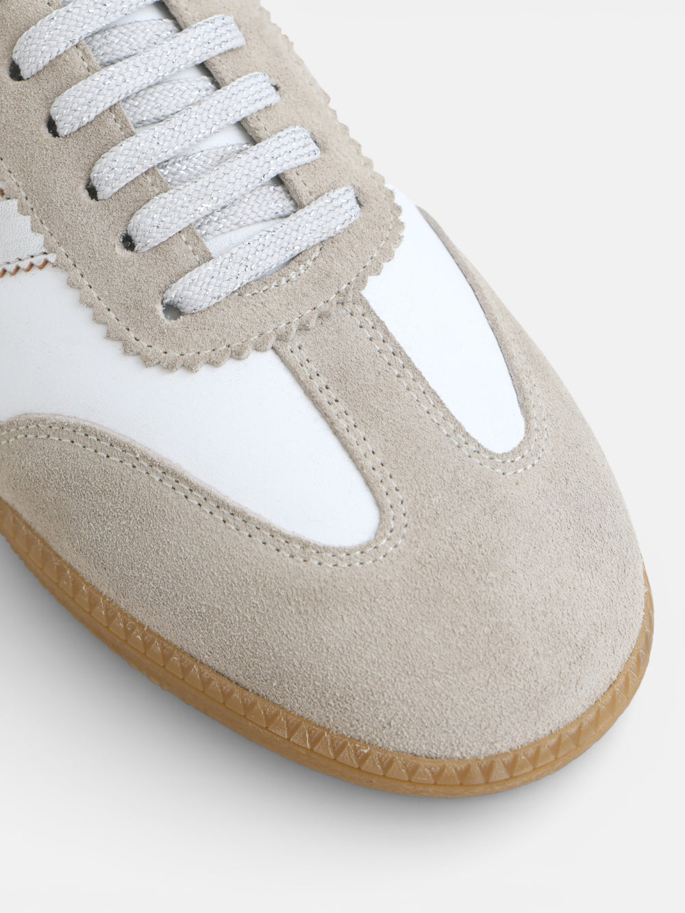 Sapatilha em pele com estampado animal branca