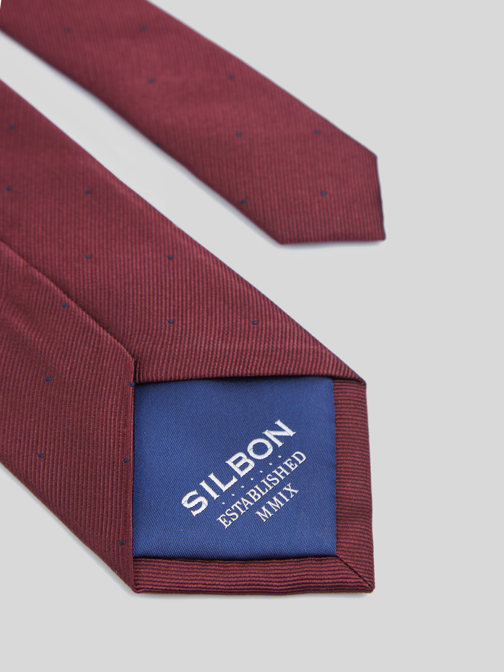 Corbata silbon mini puntos burdeos