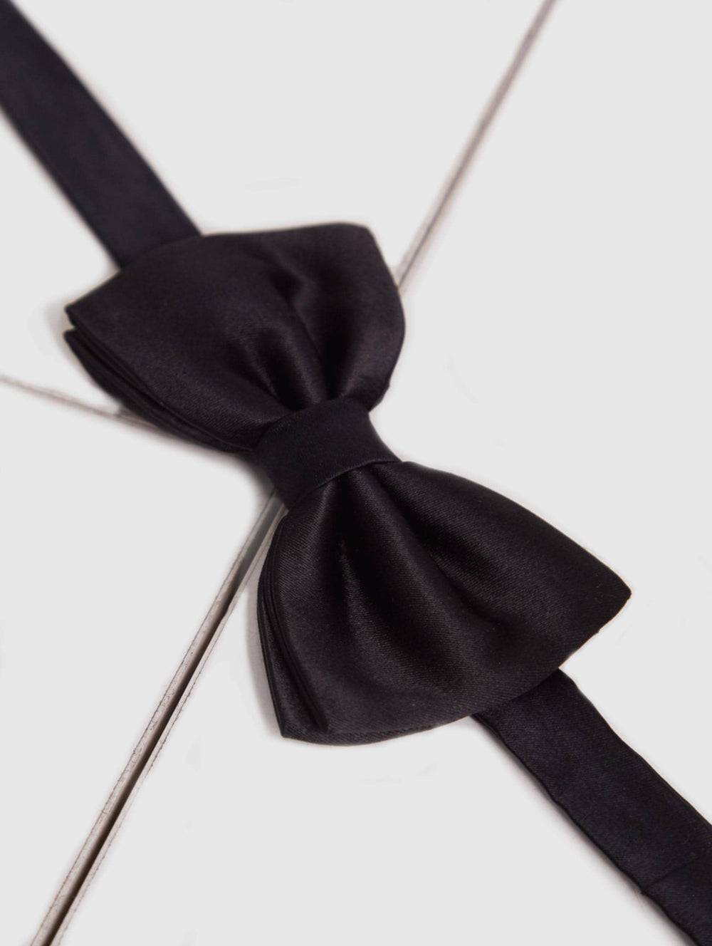 Pajarita clasica negra