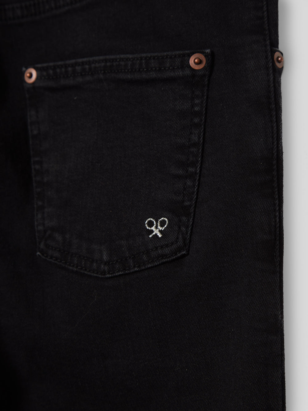 Pantalon woman slim fit negro