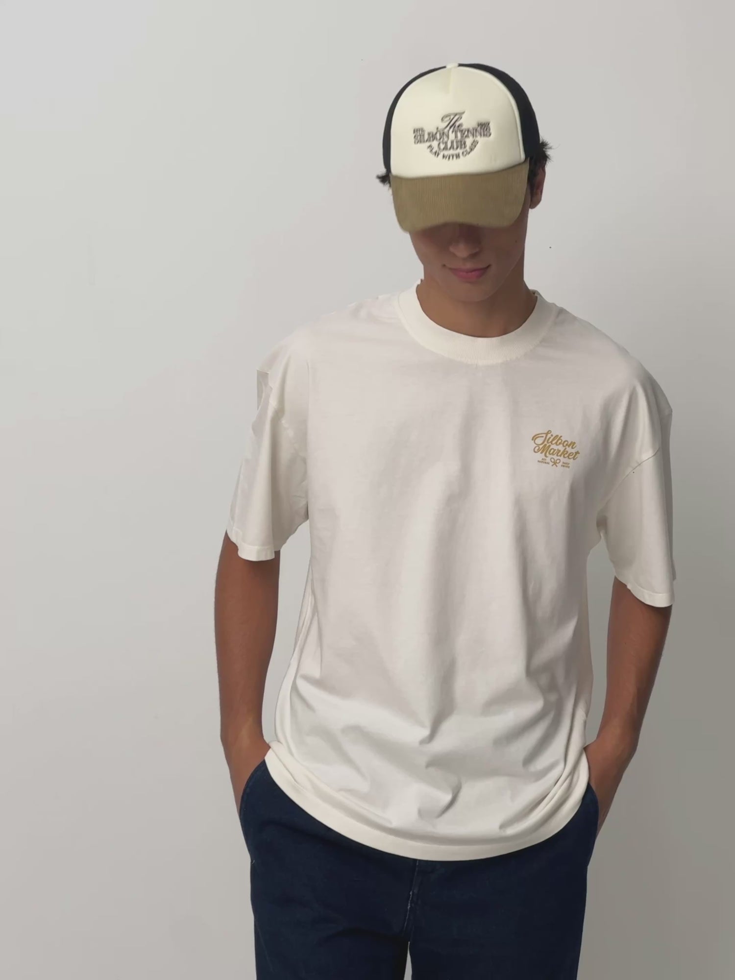 Camiseta relaxed fit market crema