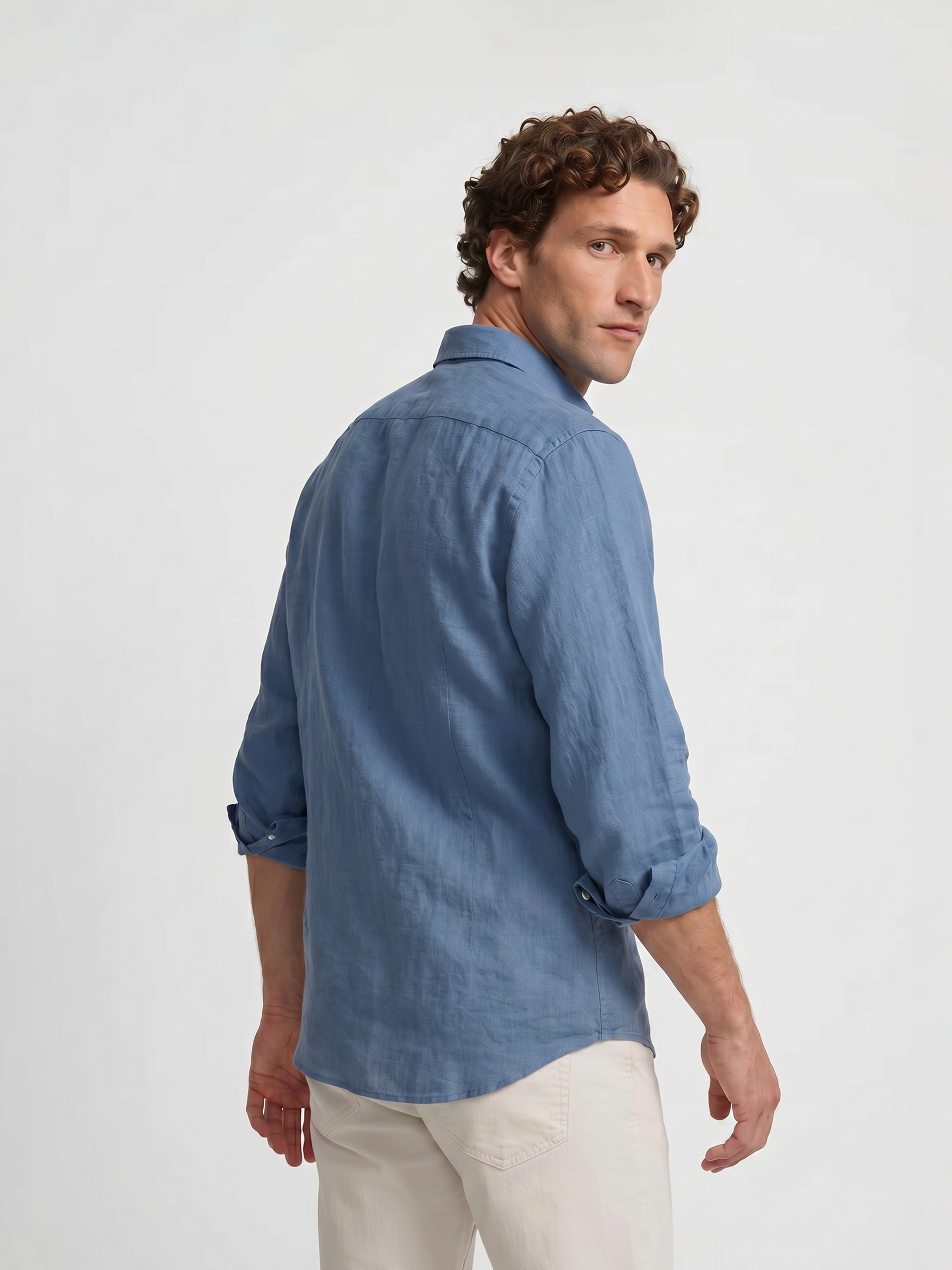 Camisa desportiva de linho azul médio